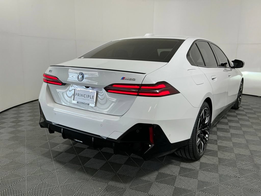 Used 2024 BMW i5 M60 w/ Premium Package AWD/4WD image 4
