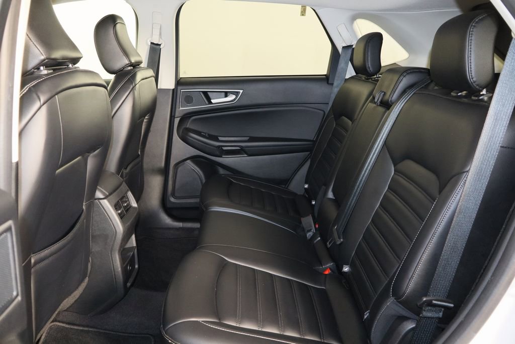 Used 2023 Ford Edge SEL image 17