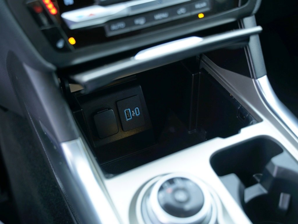 Used 2020 Ford Explorer XLT w/ Equipment Group 202A image 17