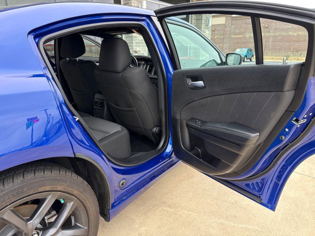 Used 2022 Dodge Charger SXT w/ Blacktop Package image 12