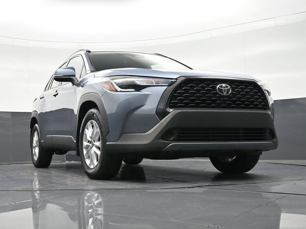 Used 2023 Toyota Corolla Cross LE image 29