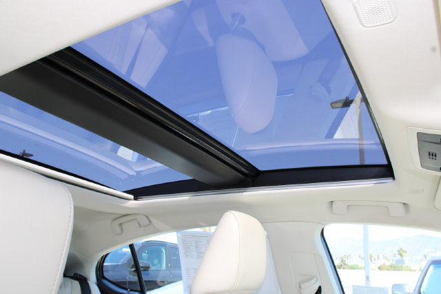 Certified 2023 Lexus ES 350 w/ Accessory Package (Z1) FWD image 6