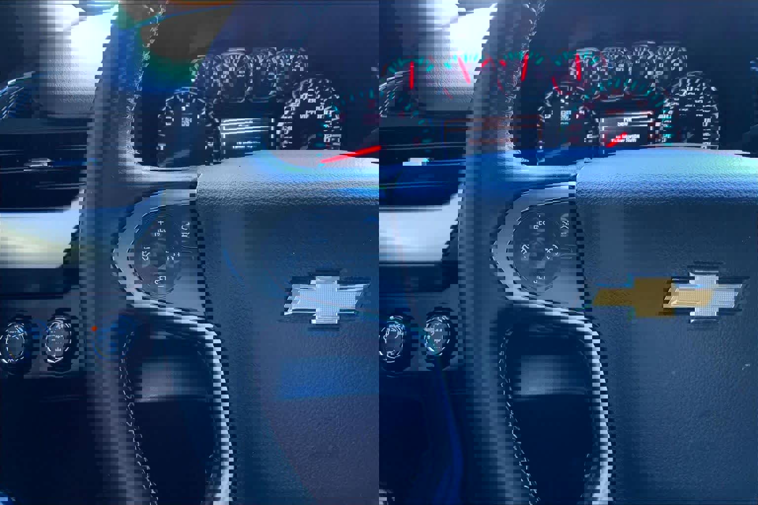 Used 2016 Chevrolet Suburban LT image 23