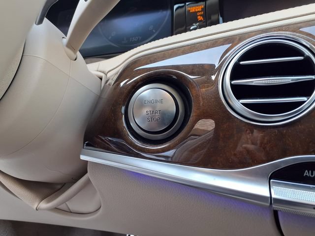 Used 2015 Mercedes-Benz S 550 Sedan w/ Sport Package image 15