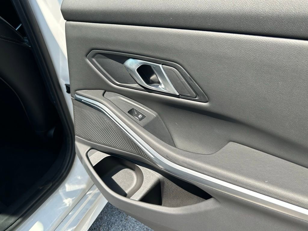 Used 2025 BMW 330i Sedan RWD image 34