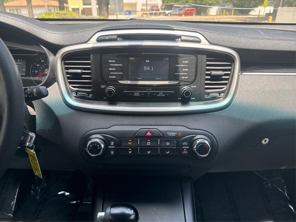 Used 2018 Kia Sorento L FWD image 24
