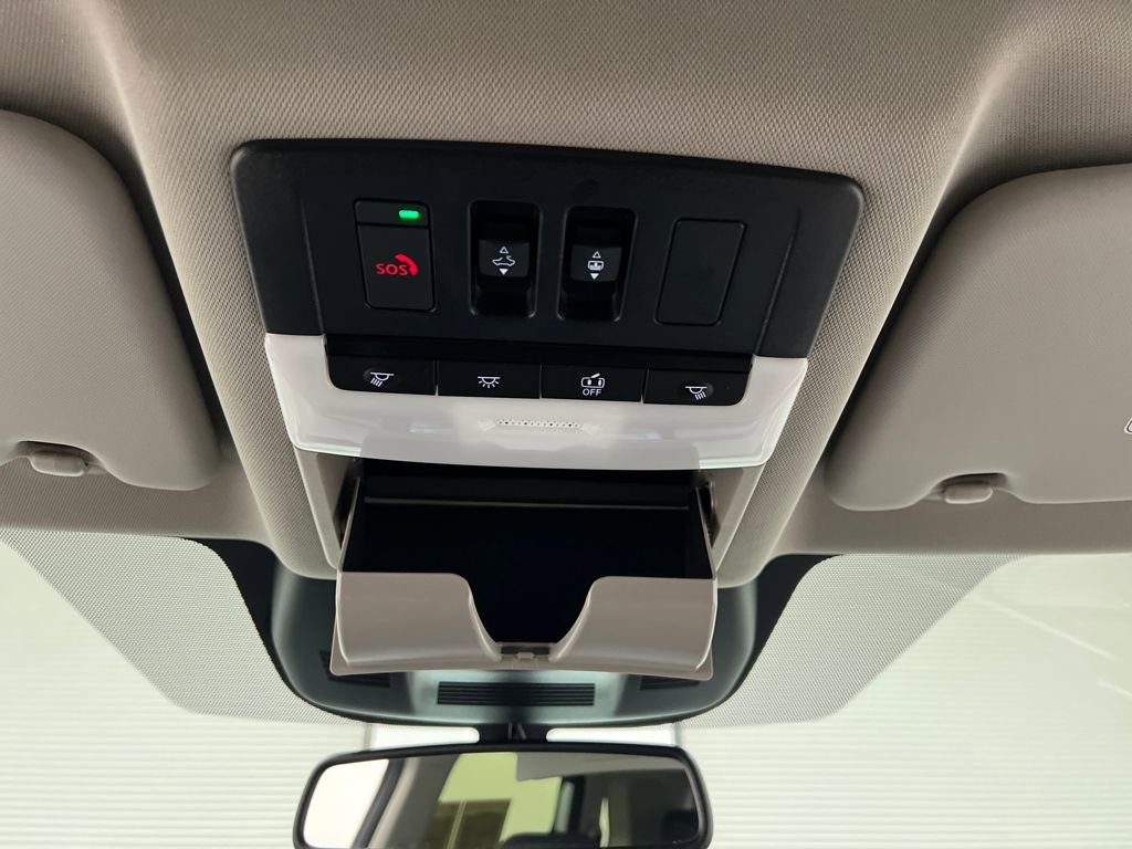 Used 2025 Nissan Rogue SL w/ Tech Package image 60