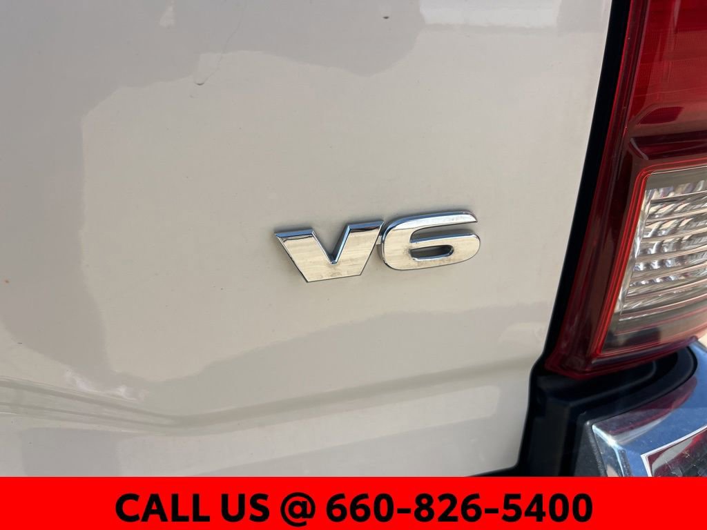 Certified 2018 Toyota Tacoma SR5 image 11