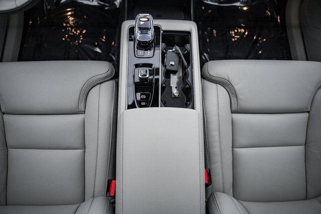 New 2026 Volvo XC90 B6 Ultra w/ Protection Package Premier image 26