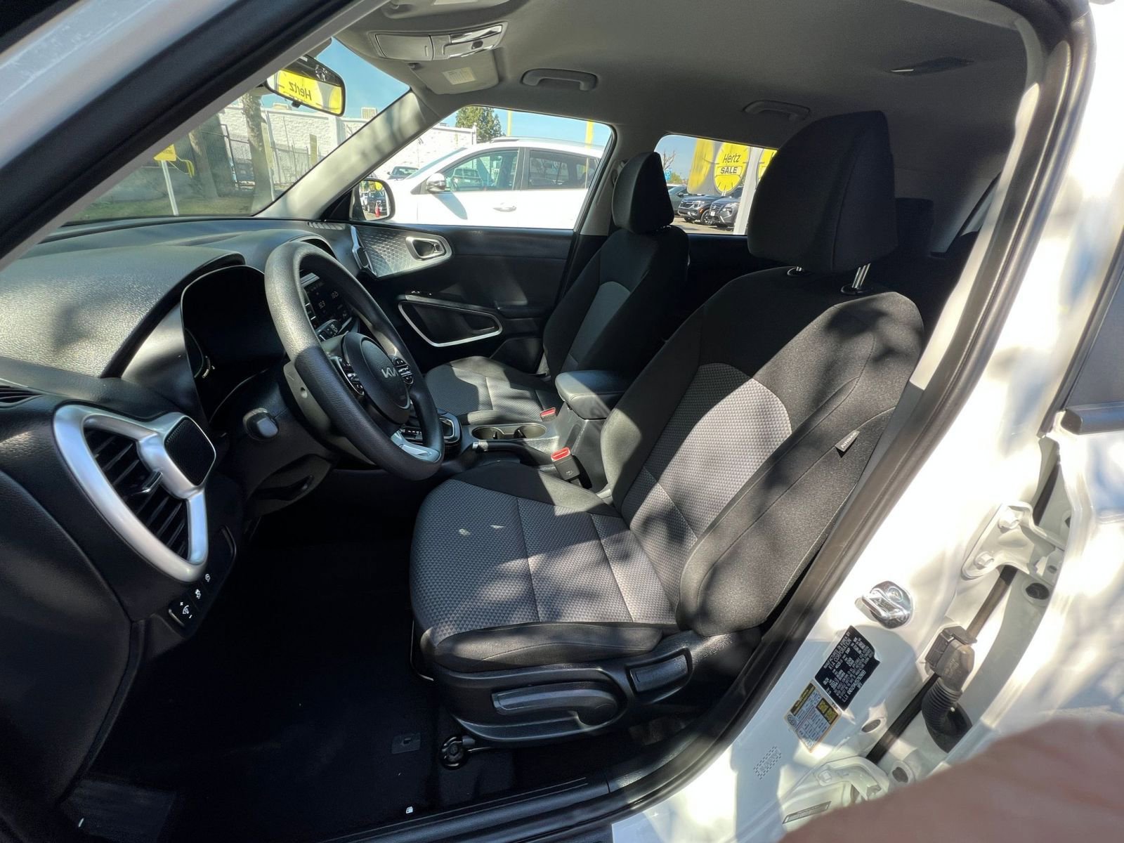 Used 2025 Kia Soul LX w/ LX Technology Package image 24