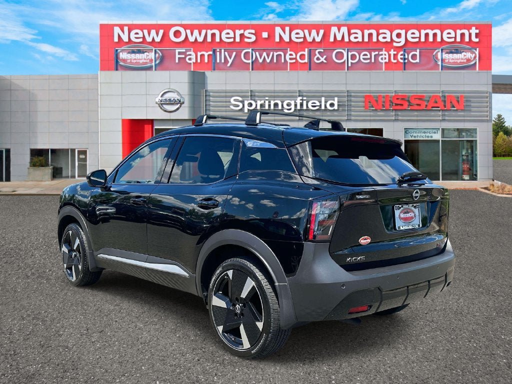 Certified 2025 Nissan Kicks SR w/ Interior Electronics Package AWD/4WD image 6