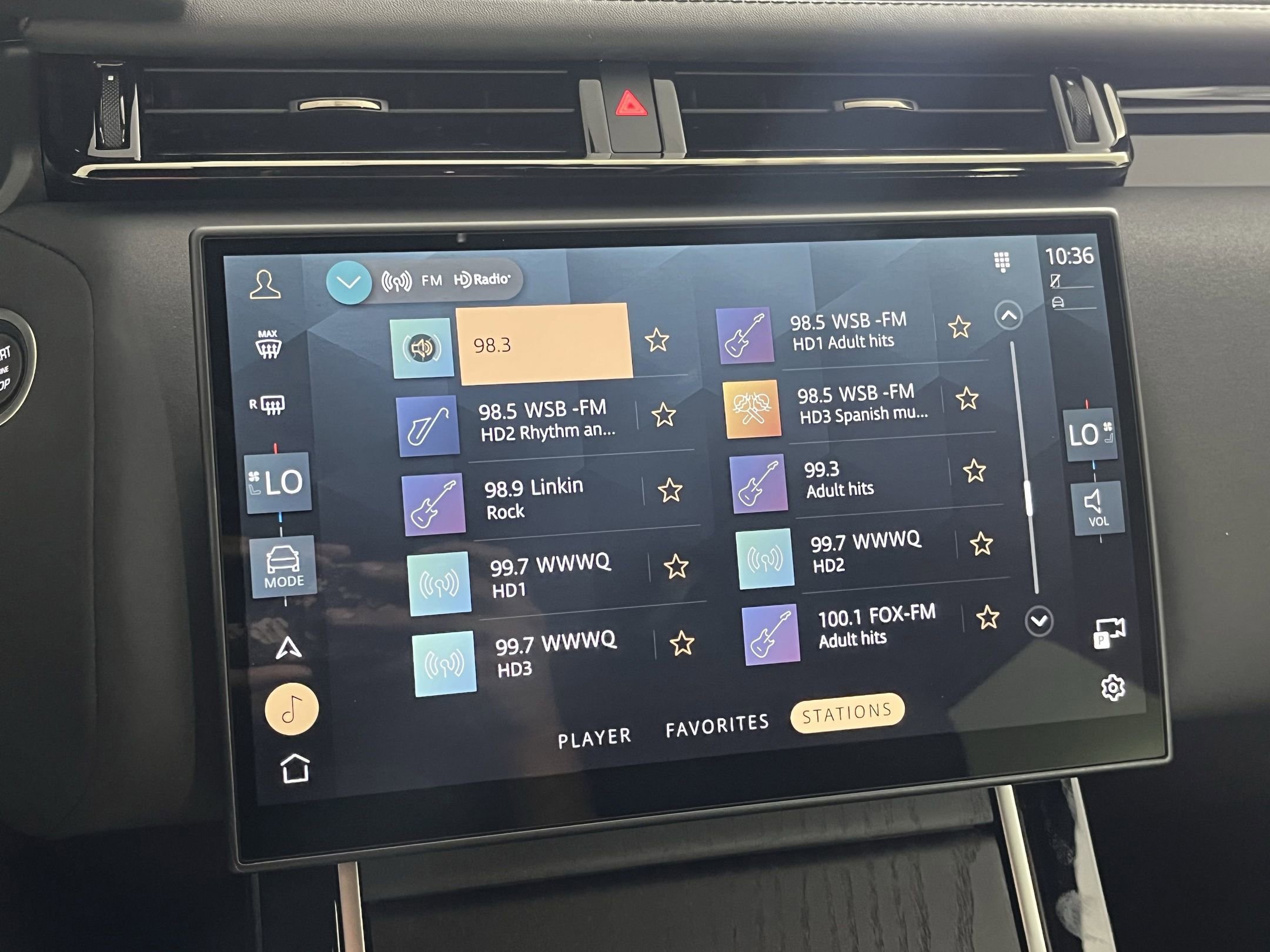 New 2026 Land Rover Range Rover Velar Dynamic SE image 26