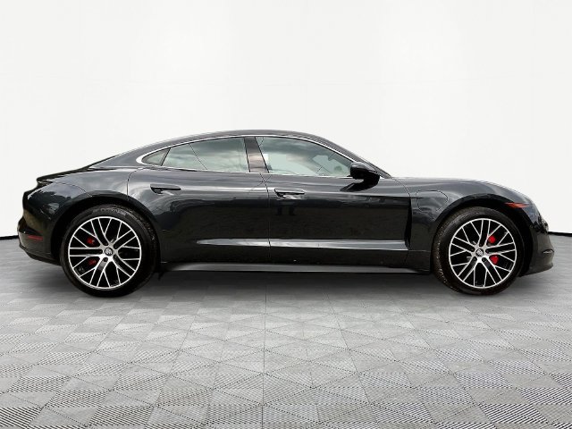 Used 2020 Porsche Taycan 4S AWD/4WD image 4