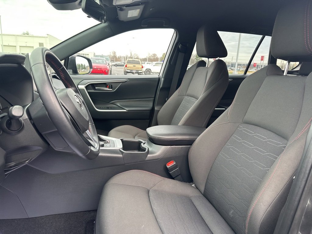 Certified 2025 Toyota RAV4 SE image 26