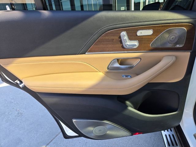 Used 2024 Mercedes-Benz GLS 580 4MATIC image 40