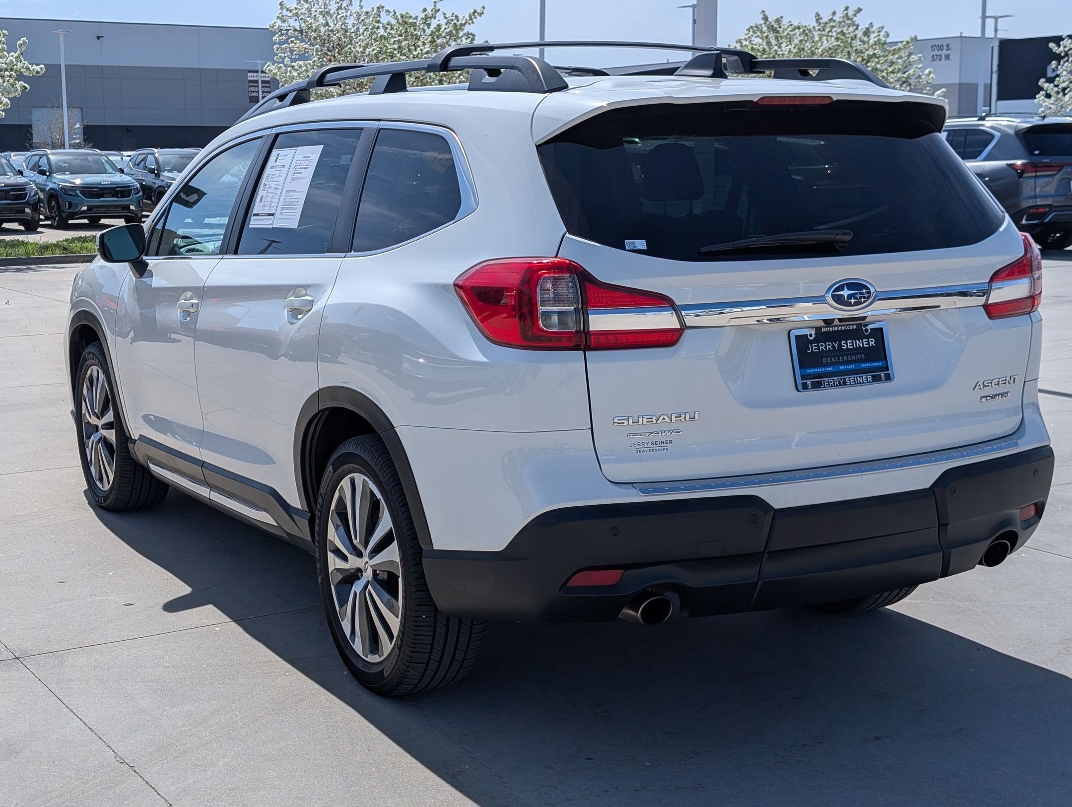 Used 2020 Subaru Ascent Limited w/ Popular Package #3 AWD/4WD image 3