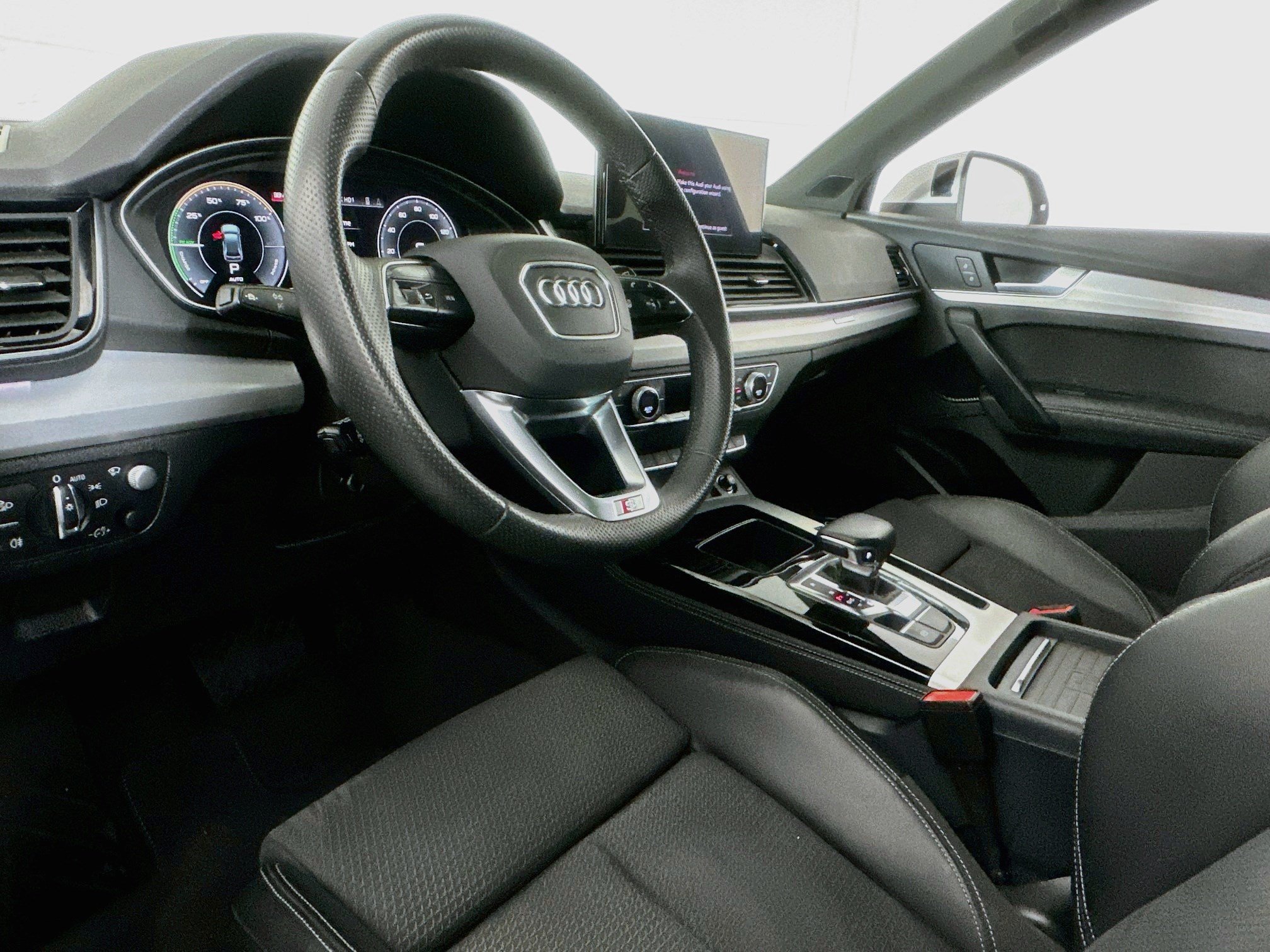 Used 2024 Audi Q5 e Prestige w/ Prestige Package AWD/4WD image 7