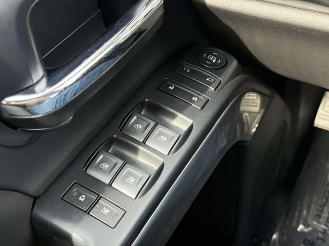 Used 2019 Chevrolet Silverado 1500 LT w/ All Star Edition AWD/4WD image 17