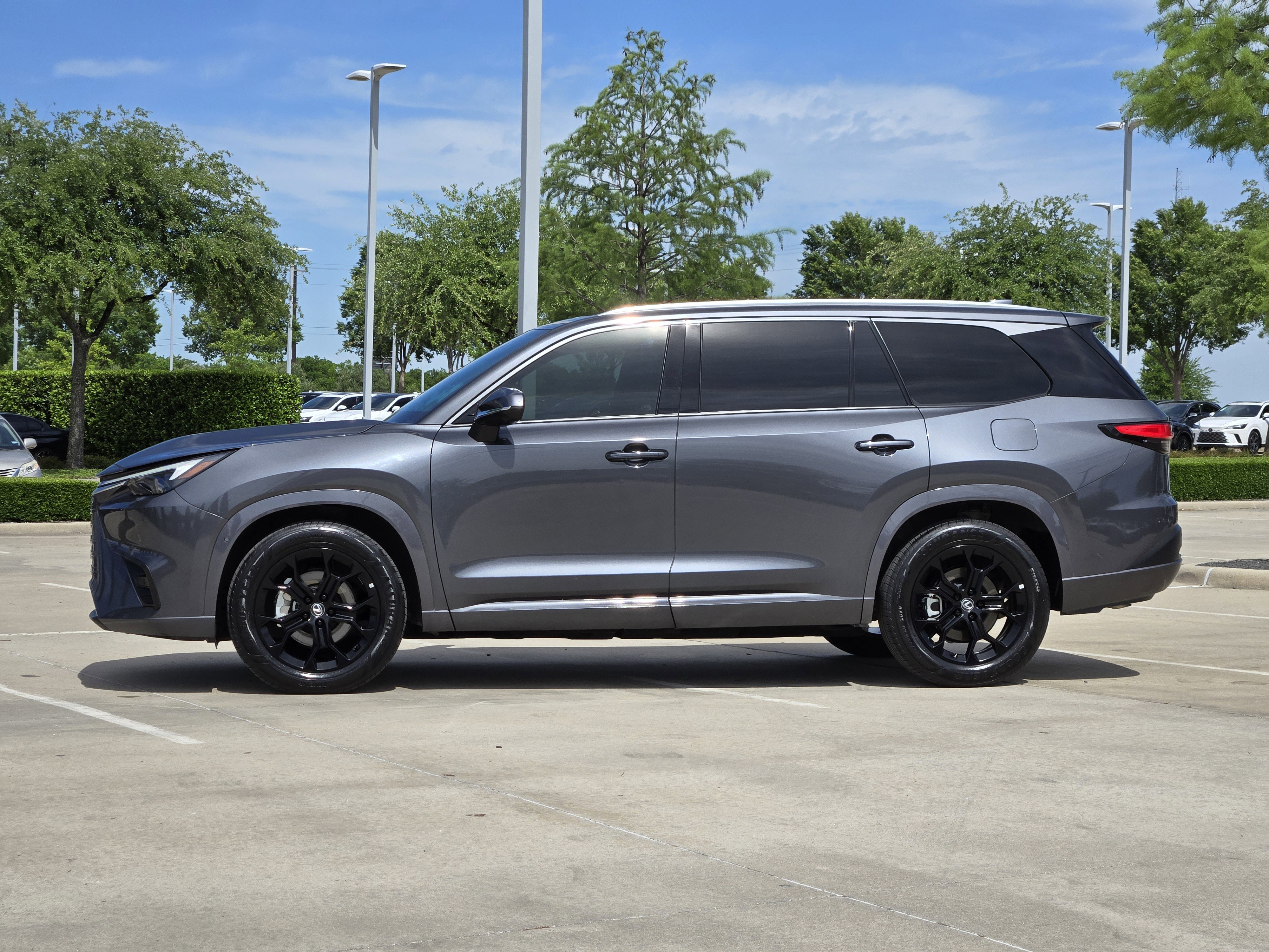 Used 2024 Lexus TX 350 AWD w/ Technology Package image 2