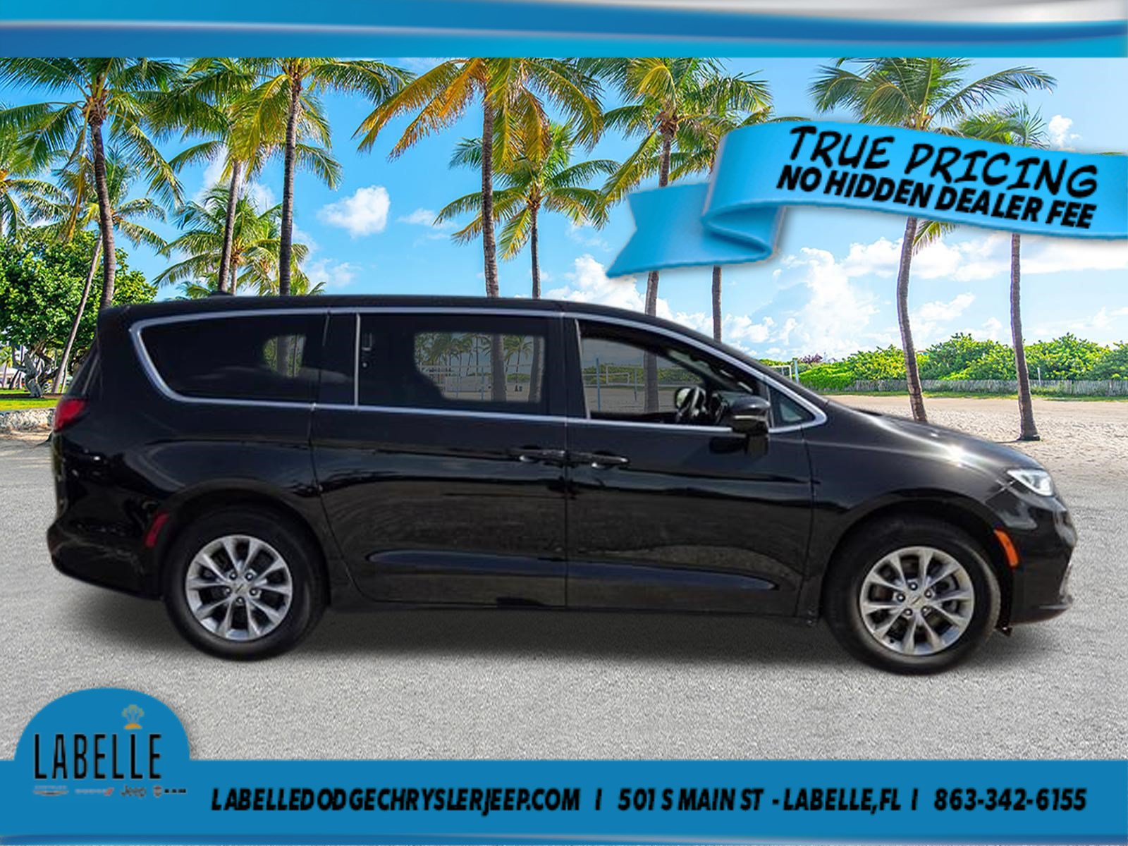 Used 2025 Chrysler Pacifica Select AWD/4WD image 8