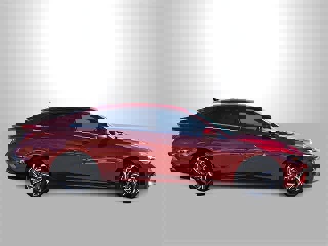 Certified 2024 Hyundai Elantra SEL w/ Convenience Package image 9