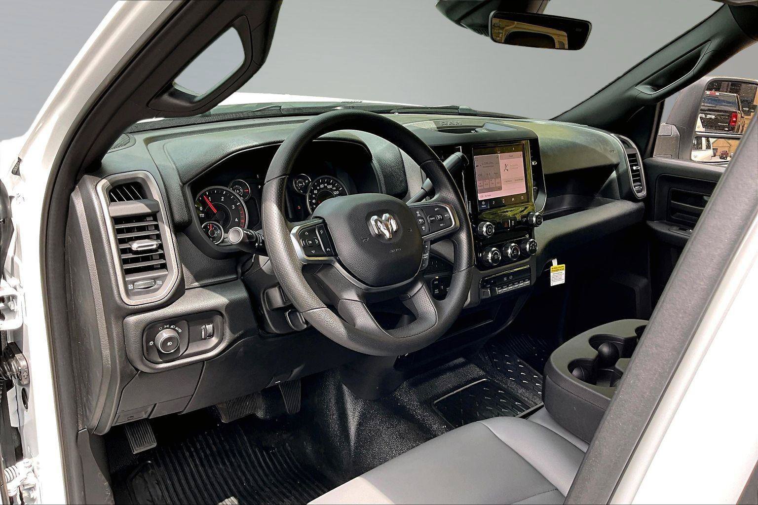 New 2026 RAM 3500 Tradesman w/ Chrome Appearance Group A AWD/4WD image 7