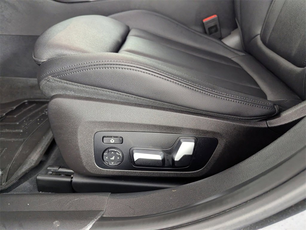 Used 2020 BMW M340i w/ Parking Assistance Package image 13