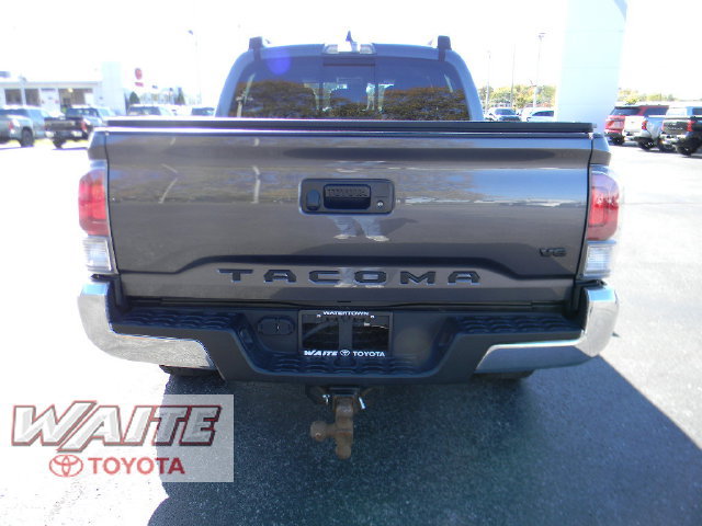 Certified 2023 Toyota Tacoma TRD Off-Road AWD/4WD image 3