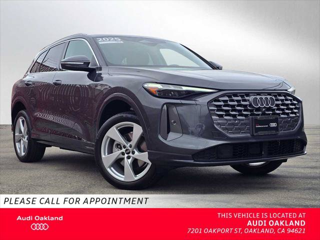 Certified 2025 Audi Q5 Premium w/ Premium Plus AWD/4WD image 1