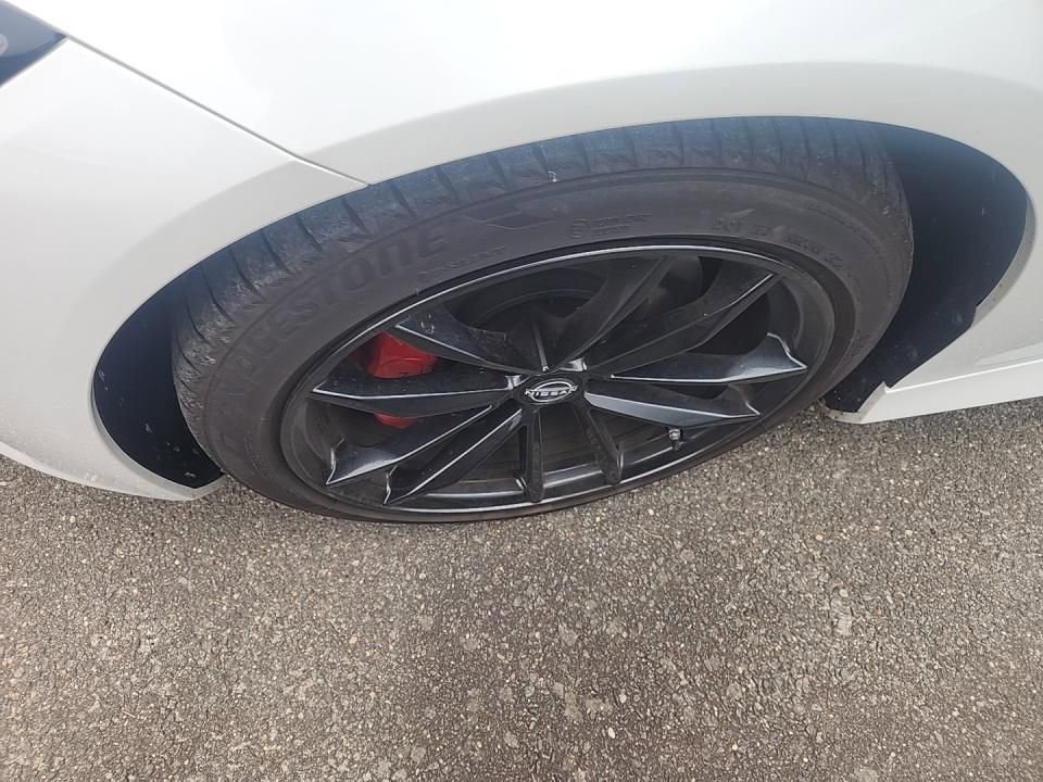 Used 2024 Nissan Z Performance w/ Floor Mat Package image 16