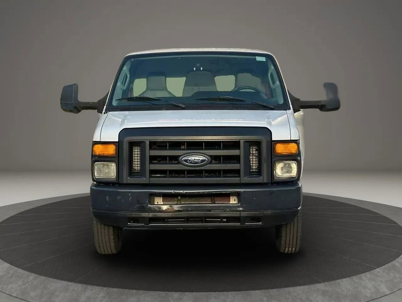 Used 2016 Ford E-350 and Econoline 350 Super Duty image 2