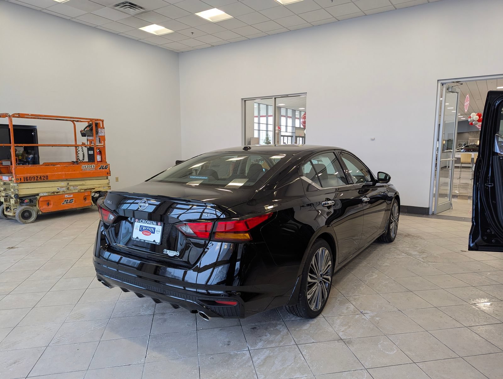 New 2025 Nissan Altima 2.5 SL FWD image 2