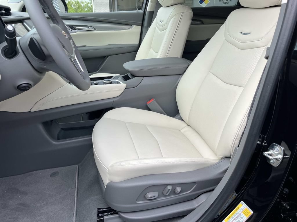 New 2026 Cadillac XT5 Premium Luxury w/ Driver Assist Package AWD/4WD image 22