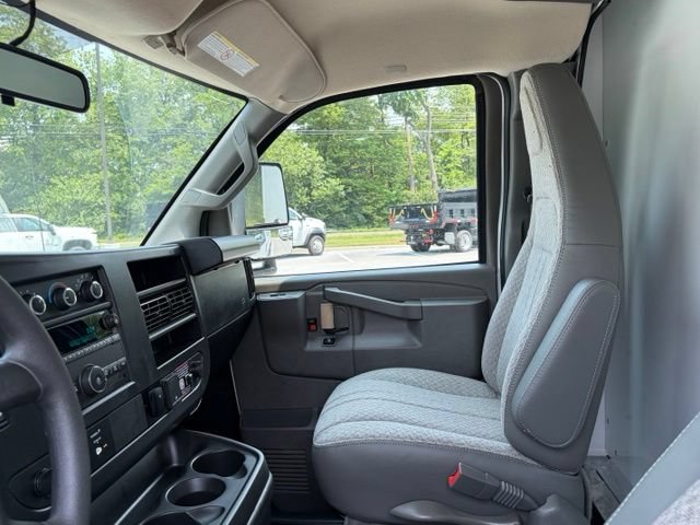 New 2026 Chevrolet Express 3500 w/ Power Convenience Package RWD image 31