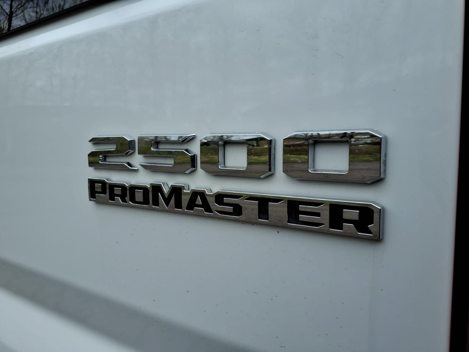 Used 2025 RAM ProMaster 2500 w/ U-Haul Equipment Group FWD image 15