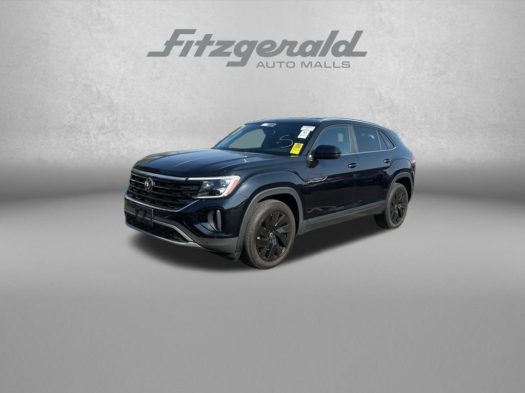 Used 2024 Volkswagen Atlas Cross Sport SE AWD/4WD image 3