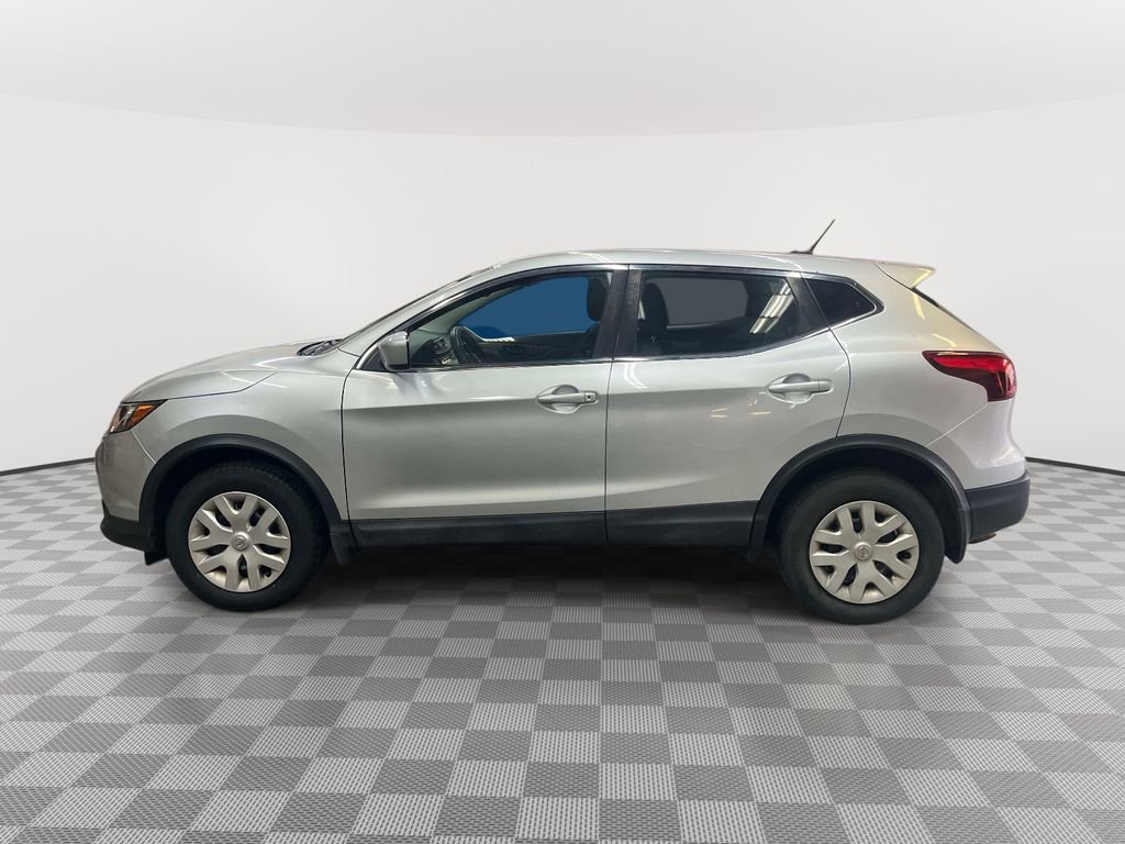 Used 2018 Nissan Rogue Sport S FWD image 5