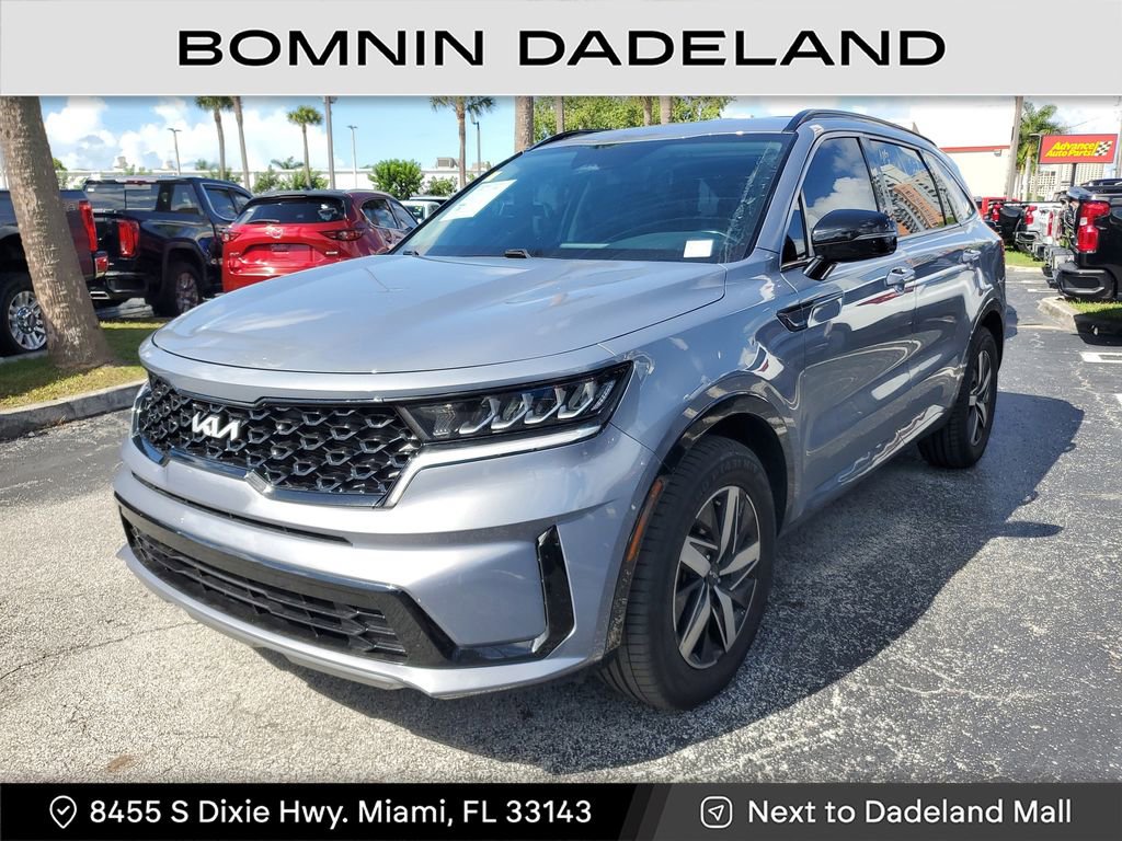 Used 2022 Kia Sorento S image 2