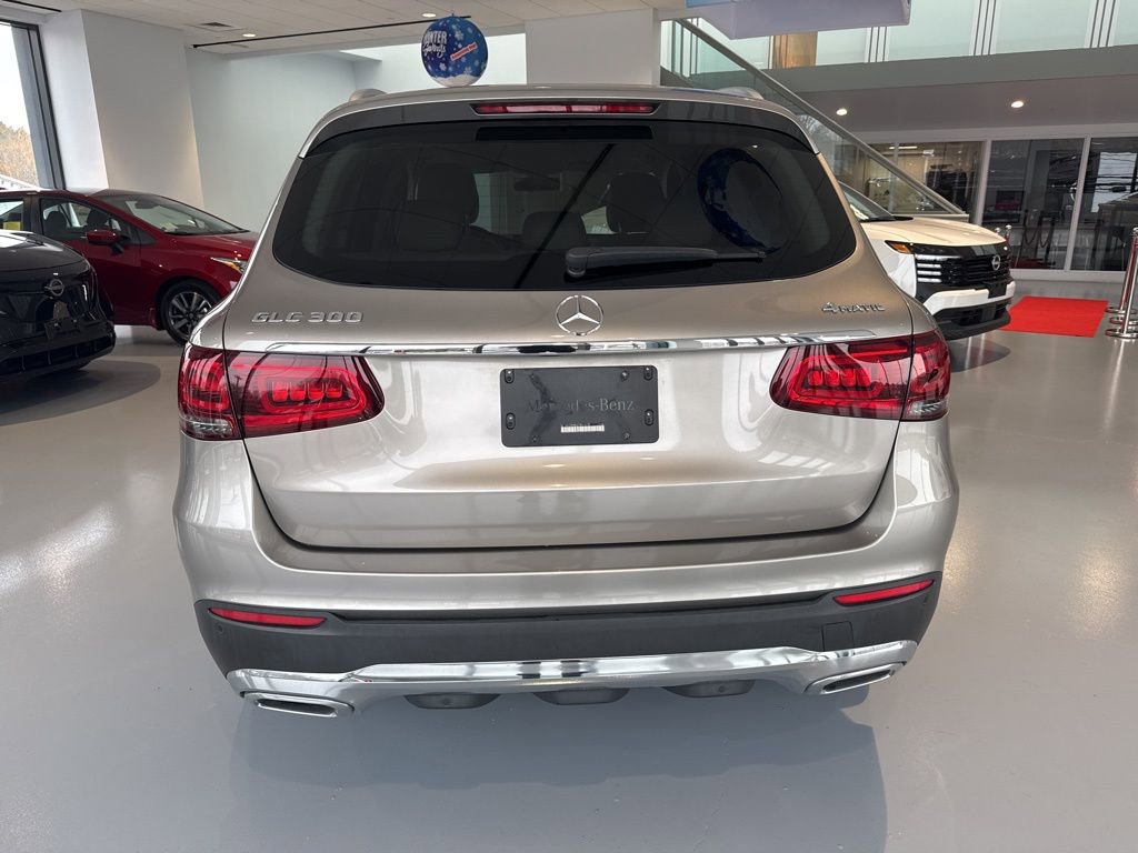 Used 2020 Mercedes-Benz GLC 300 4MATIC image 4