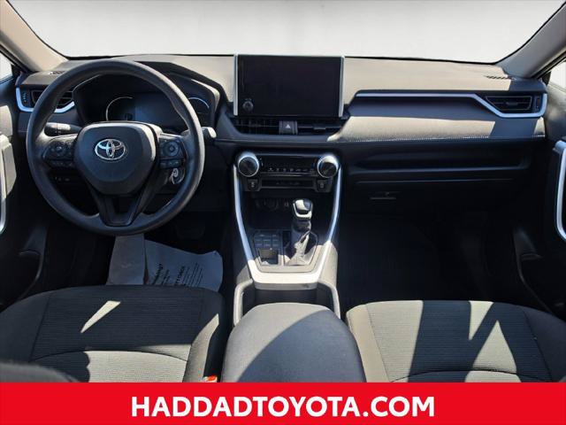 Certified 2023 Toyota RAV4 LE AWD/4WD image 12
