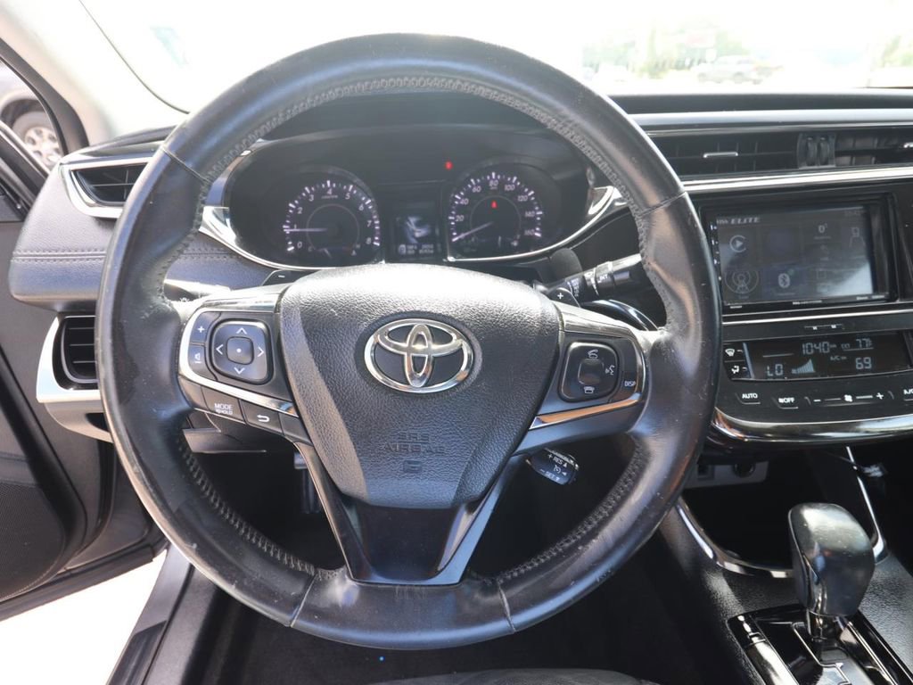Used 2014 Toyota Avalon XLE Touring FWD image 17
