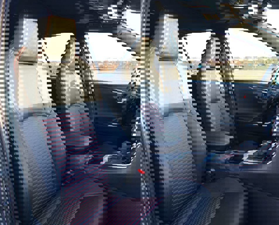 Used 2025 Toyota RAV4 XSE image 23