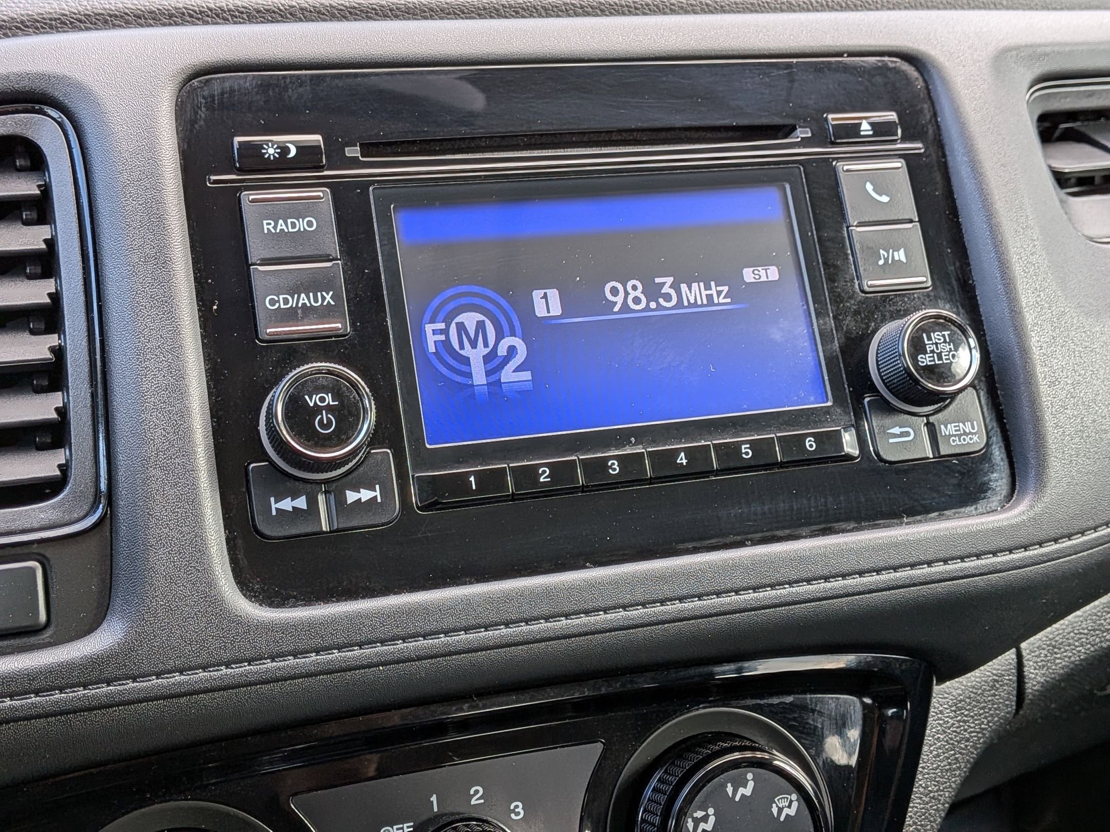 Used 2016 Honda HR-V LX image 17