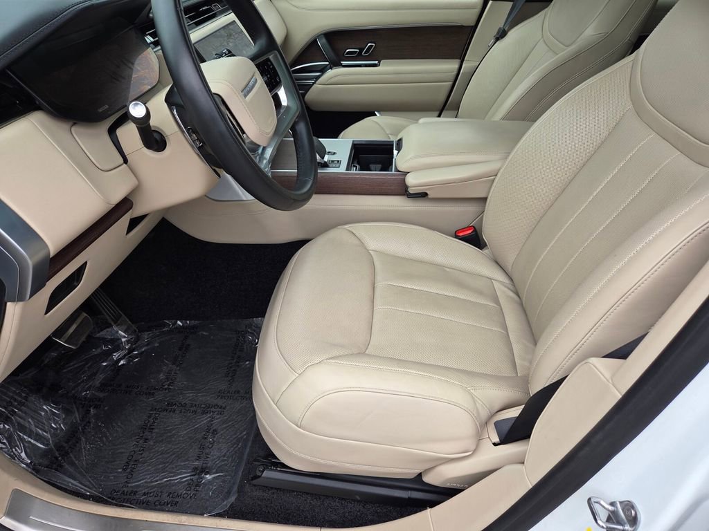 Used 2024 Land Rover Range Rover SE AWD/4WD image 11