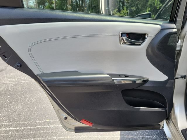 Used 2016 Toyota Avalon Limited w/ Toyota Safety Sense Package FWD image 13