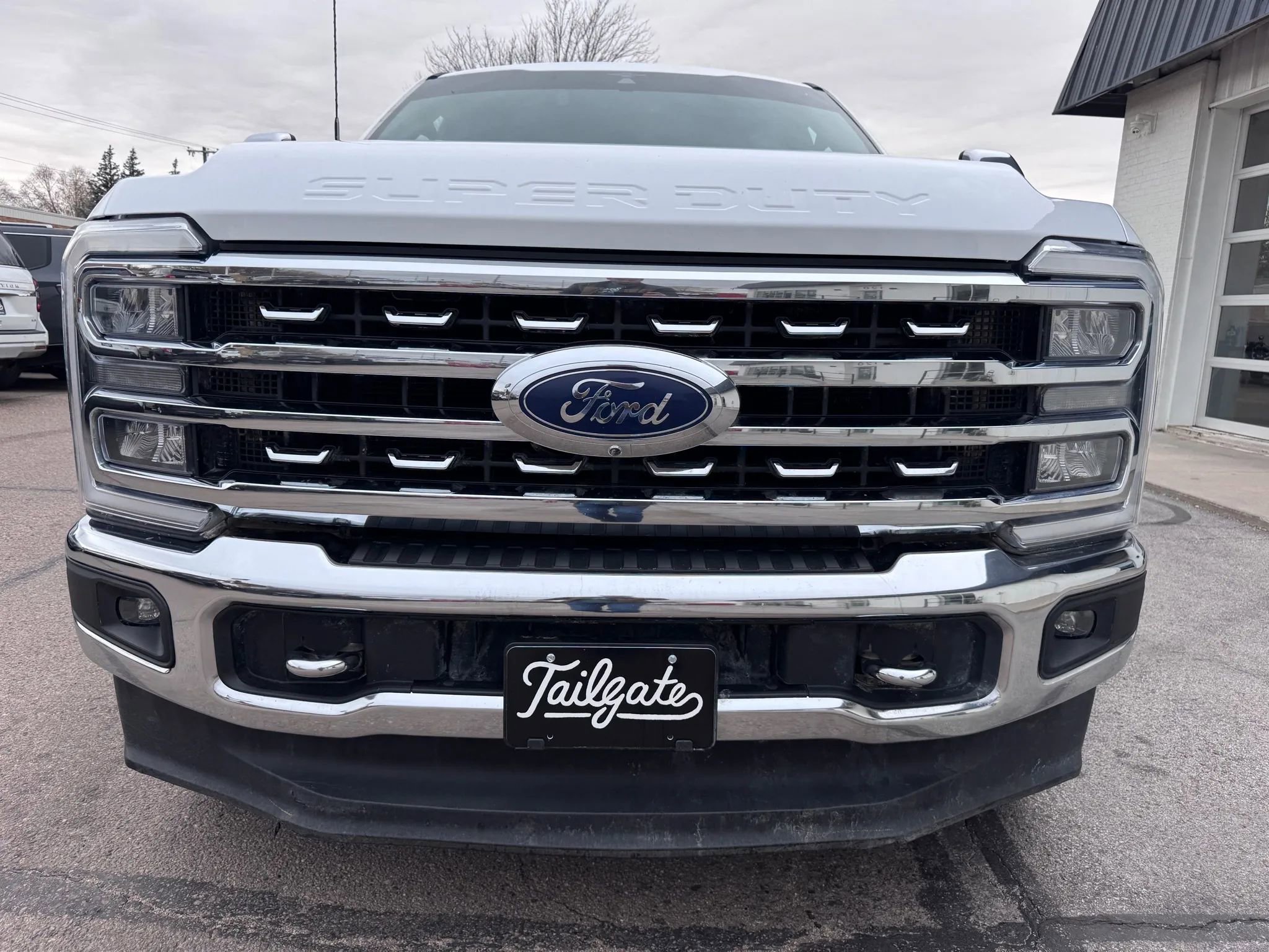 Used 2023 Ford F250 Lariat w/ Chrome Package image 3