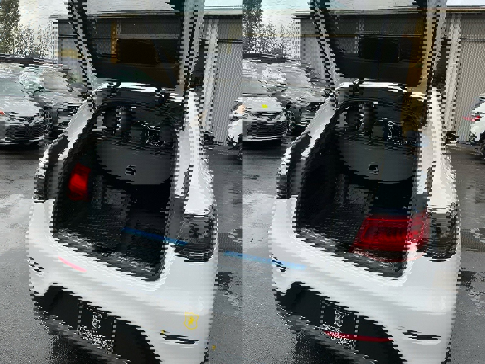 Used 2023 Mercedes-Benz GLC 300 4MATIC Coupe image 25