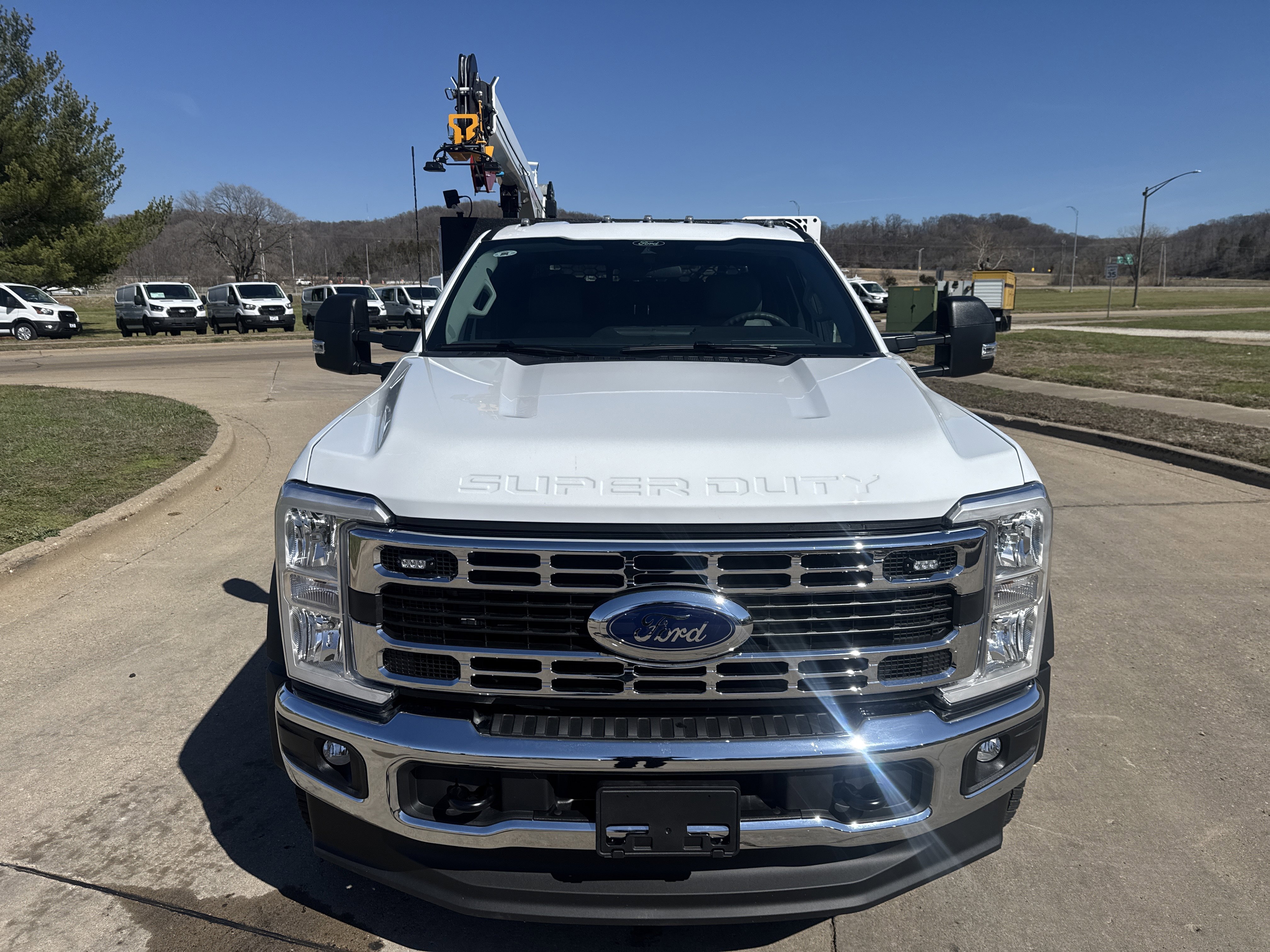 New 2026 Ford F550 4x4 Supercab Super Duty image 16