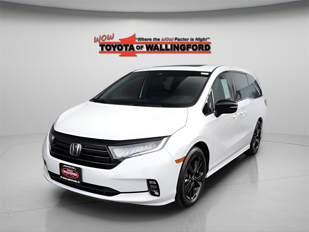 Used 2024 Honda Odyssey Sport image 1
