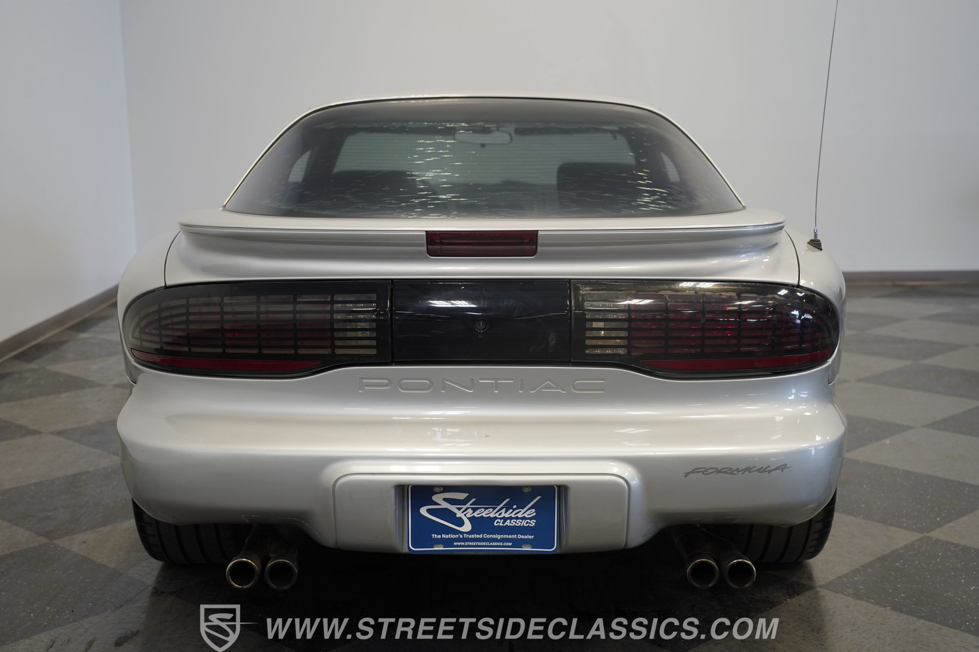 Used 1997 Pontiac Firebird Formula w/ Opt Pkg RWD image 10